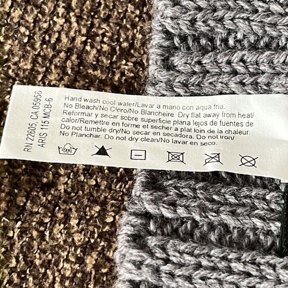 Dark Gray Cable knit Winter Acrylic Scarf- Unisex - Picture 9 of 9